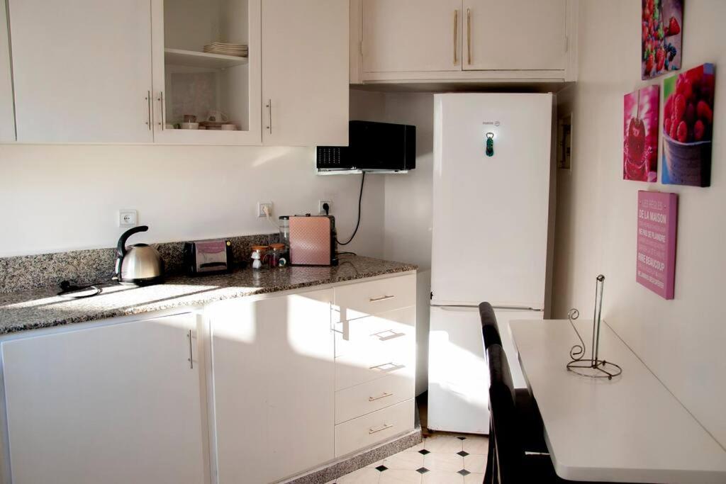 Charmant & Spacieux 2Chambres-5 Min Gare Agdal Rabat Esterno foto