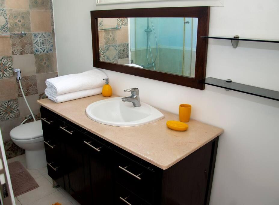 Charmant & Spacieux 2Chambres-5 Min Gare Agdal Rabat Esterno foto
