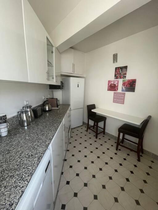 Charmant & Spacieux 2Chambres-5 Min Gare Agdal Rabat Esterno foto